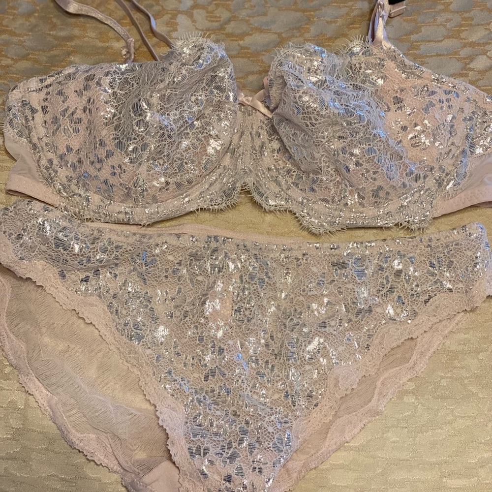 Victorias Secret Lingerie Set